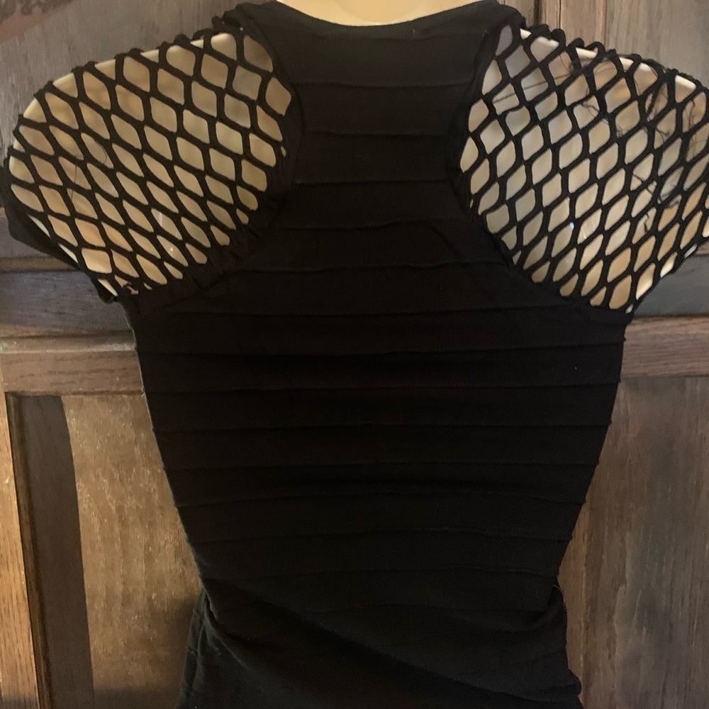 Seamless Net Top - Picture 6 of 9